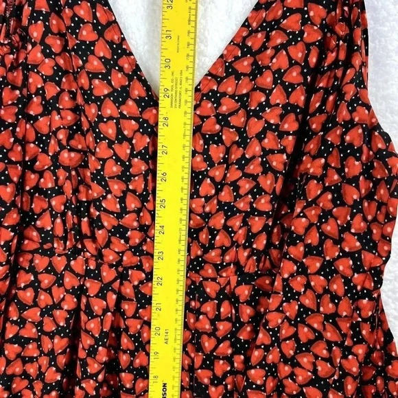 Disney's Women M Alice Through Looking Glass Red Heart Designer Colleen Atwood - Picture 9 of 14